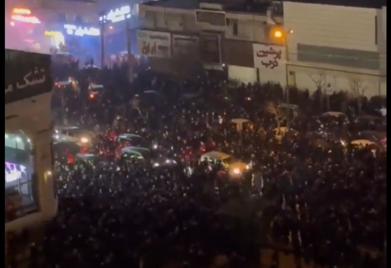 Iran: Anti-Khamenei protests intensify amid economic crisis, Internet curbs