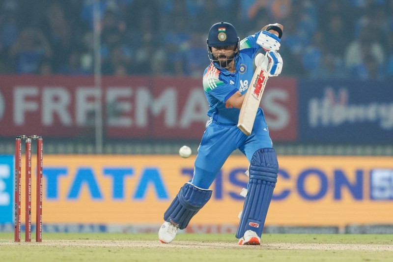Kohli does it again! Indian star surpasses Sangakkara in ODI chase against NZ