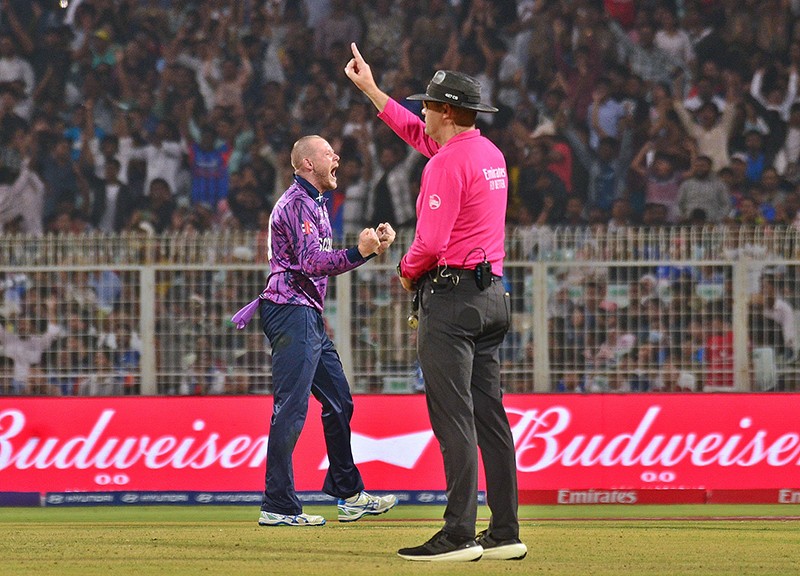 In Images: England beat Scotland at Eden Gardens