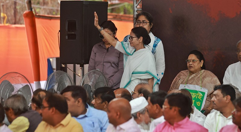 In Images: Mamata Banerjee holds dharna in Kolkata over SIR issue