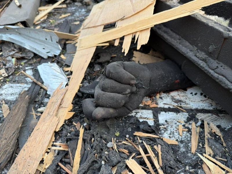 Afghanistan claims Pakistani airstrike on Kabul hospital left 400 killed, Islamabad denies