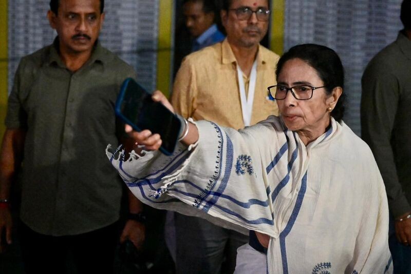 Mamata’s midnight meltdown: CM stays 4 hours at strongroom over ‘EVM tampering’ fears