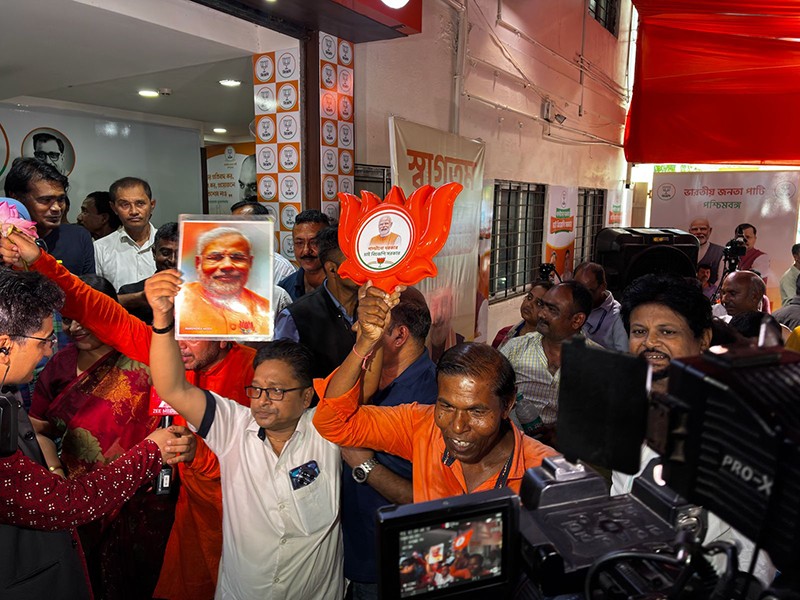 In Images: BJP Kolkata HQ erupts in joy as party on way to Bengal victory