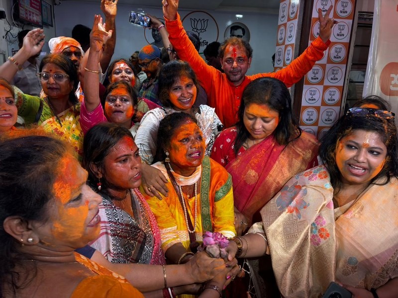 BJP's women activists celebrate as saffron crosses halfway mark in leads