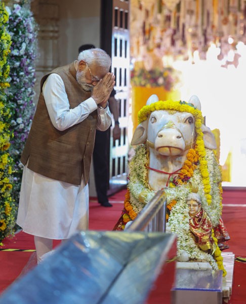 In Images: PM Modi offers prayers at Somnath Temple