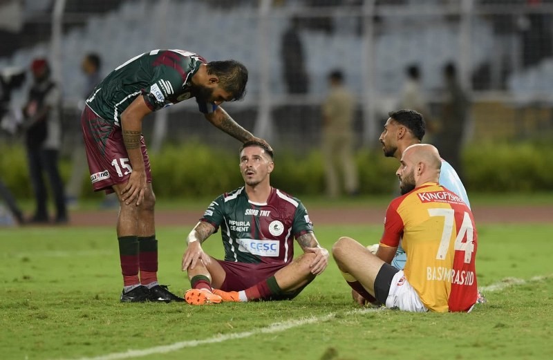 In Images: Kolkata witnesses electrifying Mohun Bagan-East Bagan derby