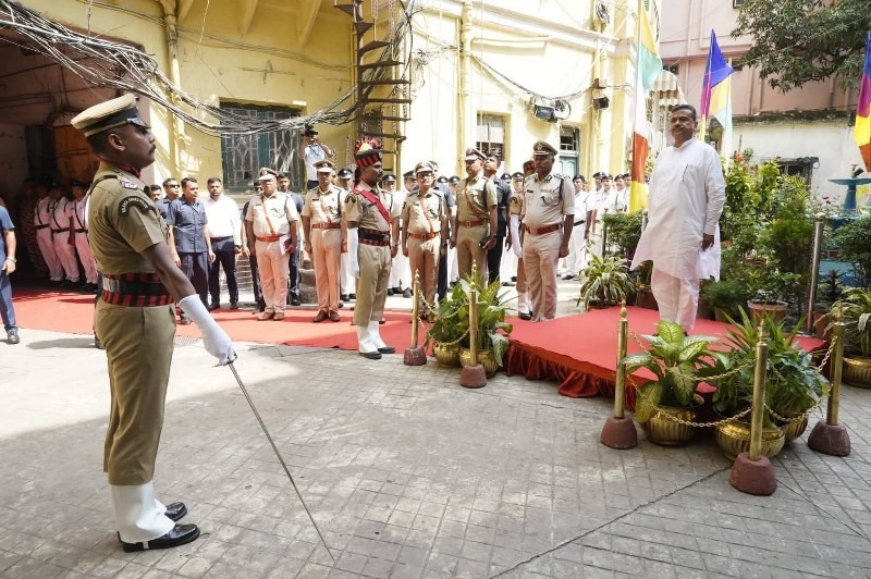 In Images: Suvendu Adhikari visits injured police personnel following Park Circus clashes