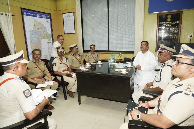 In Images: Suvendu Adhikari visits injured police personnel following Park Circus clashes