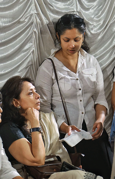 In Images: Final tributes to Bengali filmmaker Anik Dutta