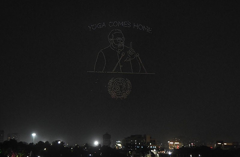 Kolkata dazzles with spectacular laser show on Howrah Bridge ahead of International Yoga Day