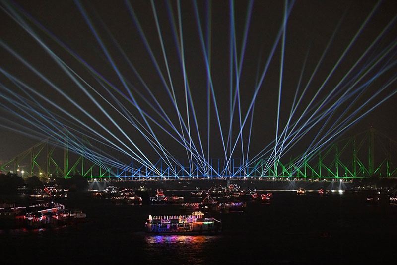 Kolkata dazzles with spectacular laser show on Howrah Bridge ahead of International Yoga Day
