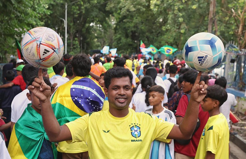 In Images: Zee5 organises World Cup Carnival Rally in Kolkata