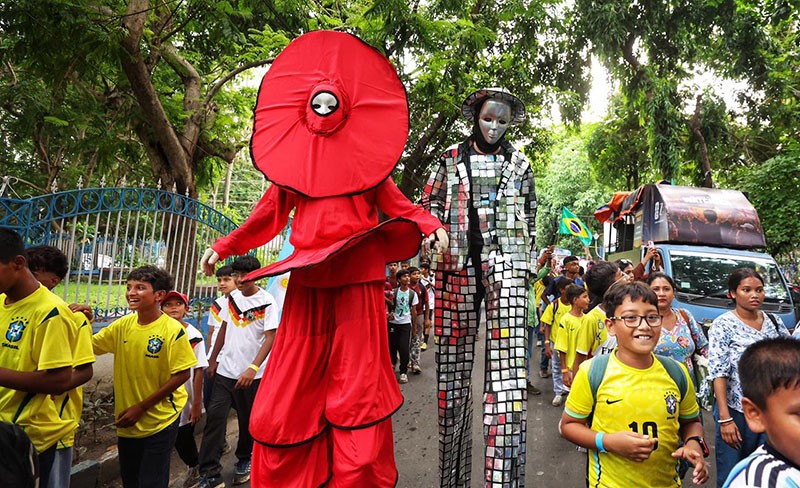 In Images: Zee5 organises World Cup Carnival Rally in Kolkata