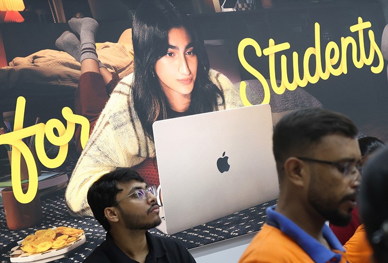 In Images: Tech enthusiasts flock to Apple Premium Partner iTech Store launch in Kolkata