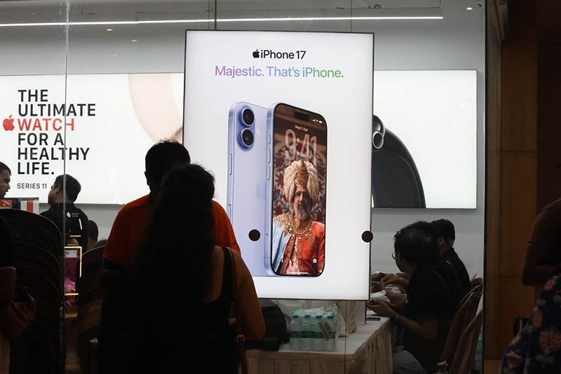 In Images: Tech enthusiasts flock to Apple Premium Partner iTech Store launch in Kolkata