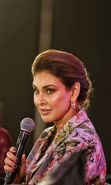 In Images: Lisa Ray’s inspiring Kolkata evening on midlife, resilience and embracing life