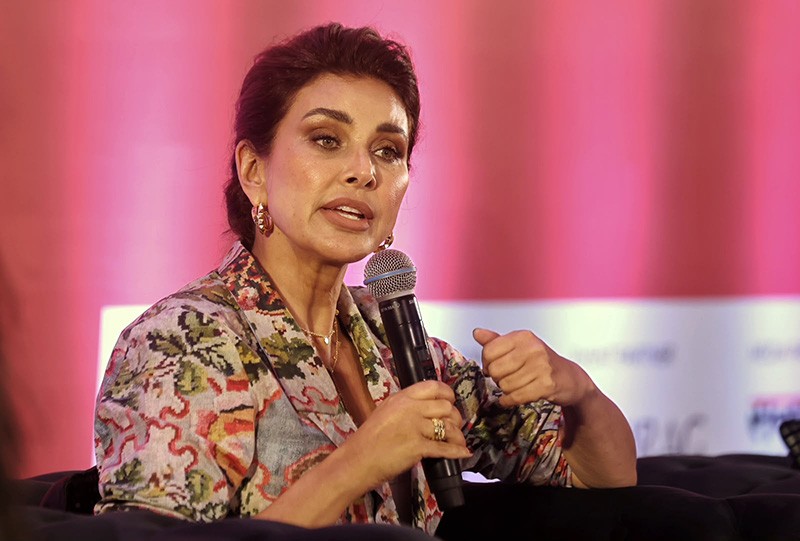 In Images: Lisa Ray’s inspiring Kolkata evening on midlife, resilience and embracing life