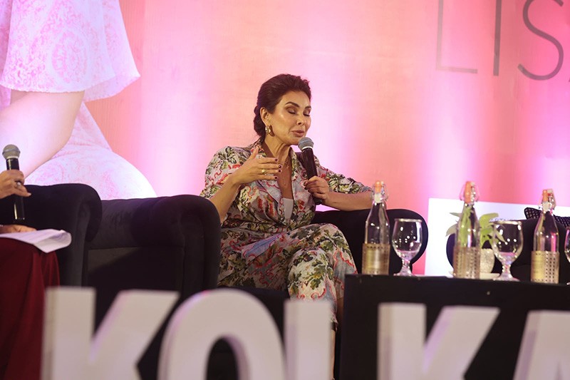 In Images: Lisa Ray’s inspiring Kolkata evening on midlife, resilience and embracing life