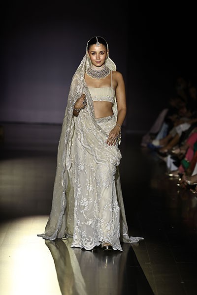 In Images: Alia Bhatt and Vicky Kaushal turn showstoppers at Manish Malhotra’s Mijwan show