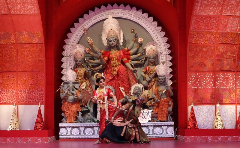 In Images: Kolkata celebrates Durga Puja with traditional dance at Indian Museum pandal