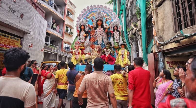 In Images: Sindoor Khela, idol immersion mark Bijoya Dashami in Kolkata