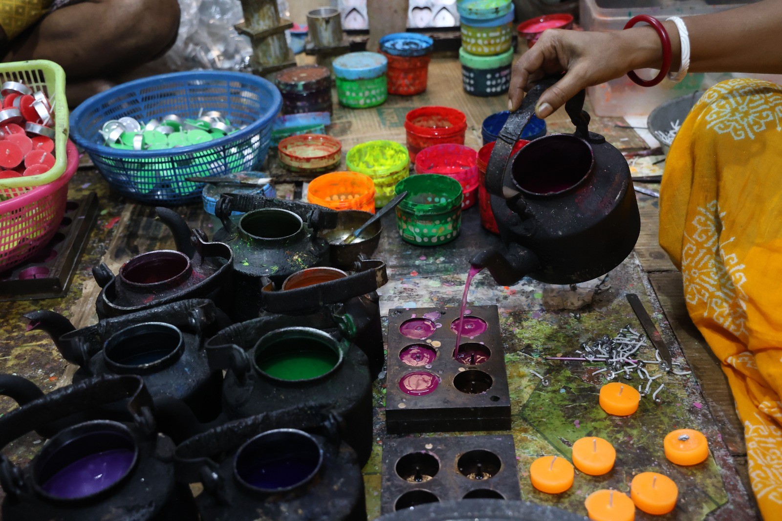 n Images: Diwali demand keeps candle workshops in Kolkata glowing