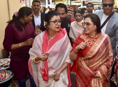 In Images: Rani Mukerji and Debashree Roy visit Kalighat Temple in Kolkata