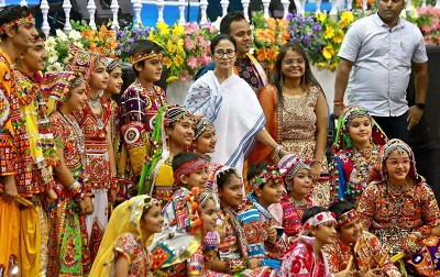 Mamata Banerjee joins grand Holi celebration in Kolkata — Watch the festive moments