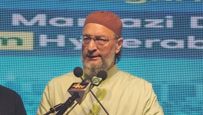 Owaisi’s AIMIM ties up with Humayun Kabir’s AJUP for Bengal polls; Trinamool Congress says ‘doesn’t matter’