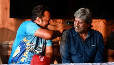 Kapil Dev visits Kolkata to attend Dr. Vace Paes Cup 2026 Cricket Match