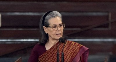 Congress veteran Sonia Gandhi admitted to Delhi's Sir Ganga Ram Hospital