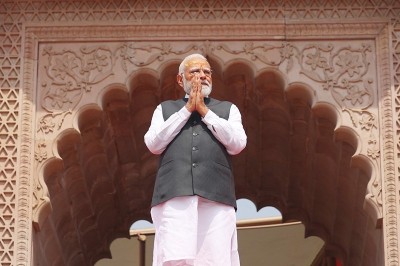 PM Modi visits Kashi Vishwanath Temple, says he prays for India’s happiness and health