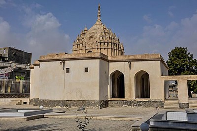 Did you know Iran has a 134-year-old Vishnu temple? Amitabh Bachchan’s viral video leaves netizens stunned
