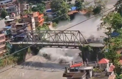 Nepal floods leave at least 72 dead, hundreds missing after suspected ice avalanche