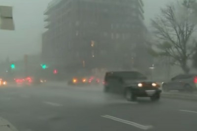 Violent storms and flash floods batter Ontario, compounding a year of extreme weather