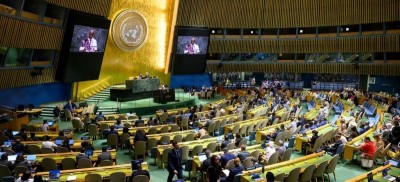 164-1: UN votes to adopt new world map showing Africa's true size