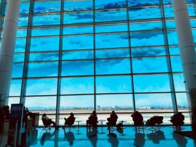 Over 400 flights cancelled across UK after air traffic control system failure