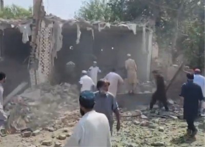 21 killed, 78 injured in Pakistan mosque blast near police compound