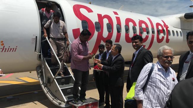 SpiceJet launches services connecting Puducherry 