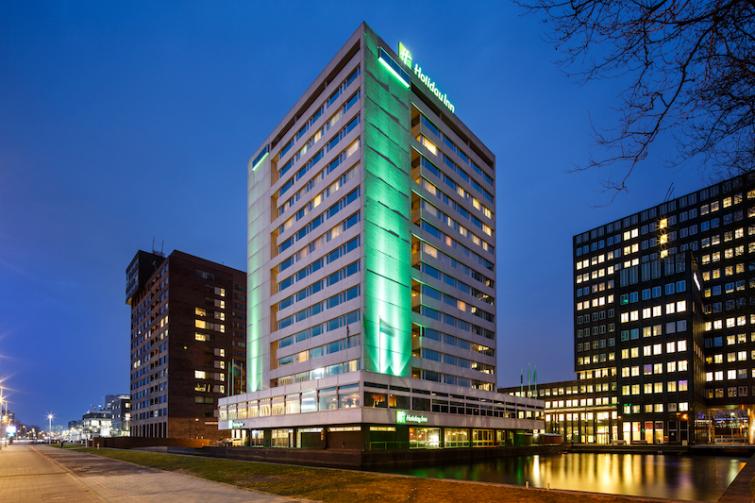 REVIEW: Holiday Inn Amsterdam (RAI) is your comfort hotel in the canal