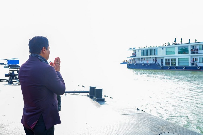 MV Ganga Vilas completes maiden trip at Assam's Dibrugarh; Union Minister Sonowal says India unlocking vast potential of blue economy