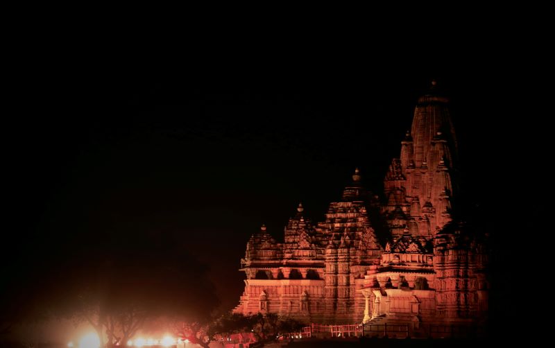 Madhya Pradesh Tourism board signs agreement with MakeMyTrip, redBus