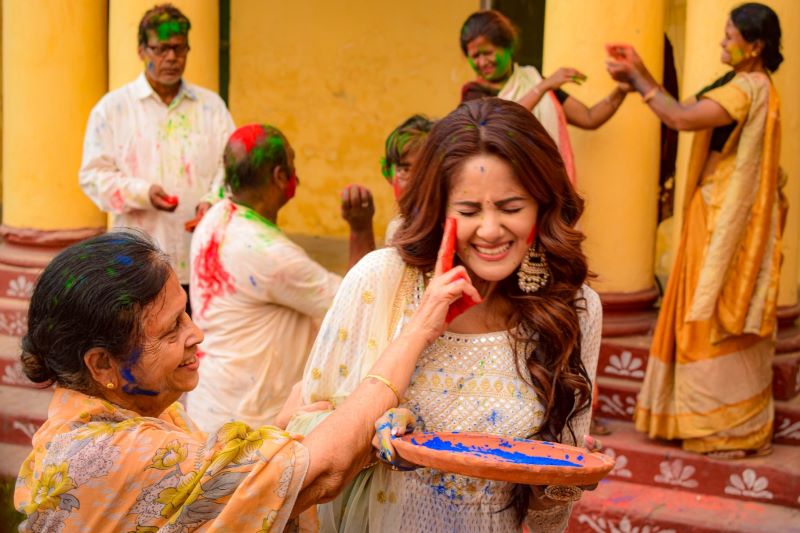 trina saha holi pics