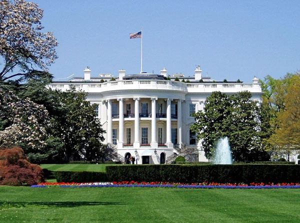 Man arrested after arms recovered near White House