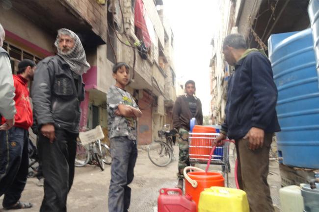 Syria: UNRWA reaches near Yarmouk camp as typhoid outbreak hits Palestinian refugees