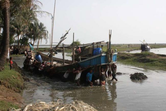 UN voices alarm over pushbacks of boats carrying migrants in Southeast Asia