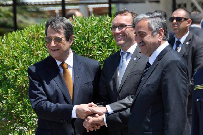 UN chief applauds resumption of â€˜full-fledgedâ€™ talks on Cyprus