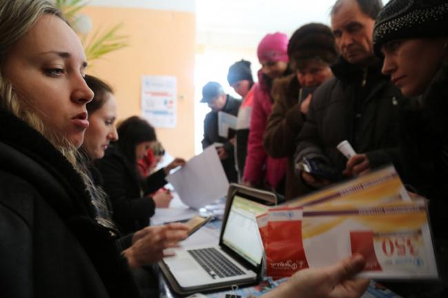UN refugee agency delivers aid to eastern Ukraine for first time in months