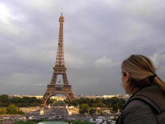 Eiffel Tower to be lit up in colours of Belgium