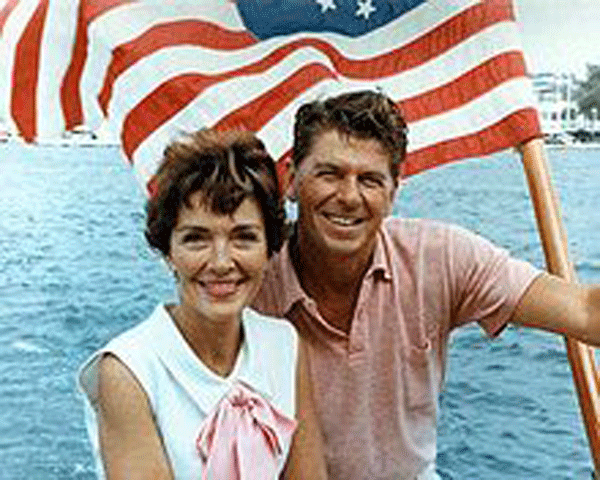 Former US first lady Nancy Reagan passes away